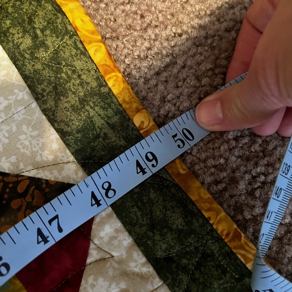 Leaves quilt runner. Handmade - Picture 9 of 9